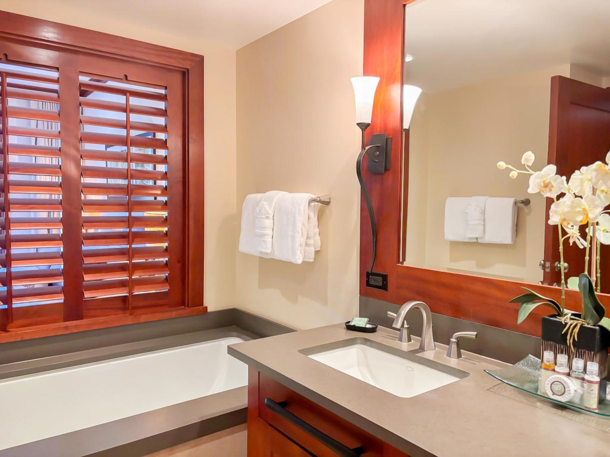 Ko Olina Beach Villas B304 - 3Br Luxury Condo With Stunning Ocean View & 2 Free Parking คาโปเล ภายนอก รูปภาพ